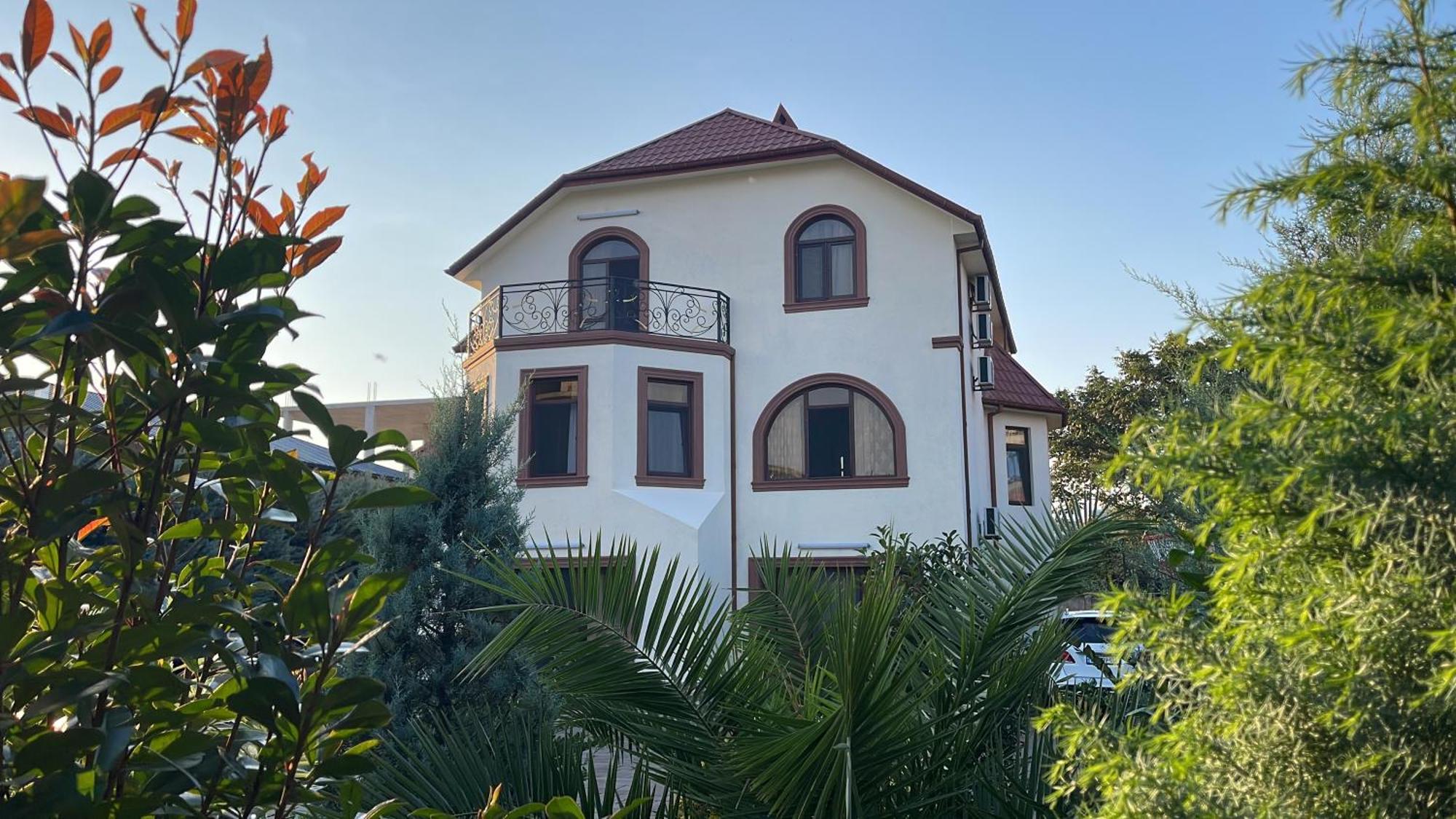Villa Mariana Batumi Exterior photo