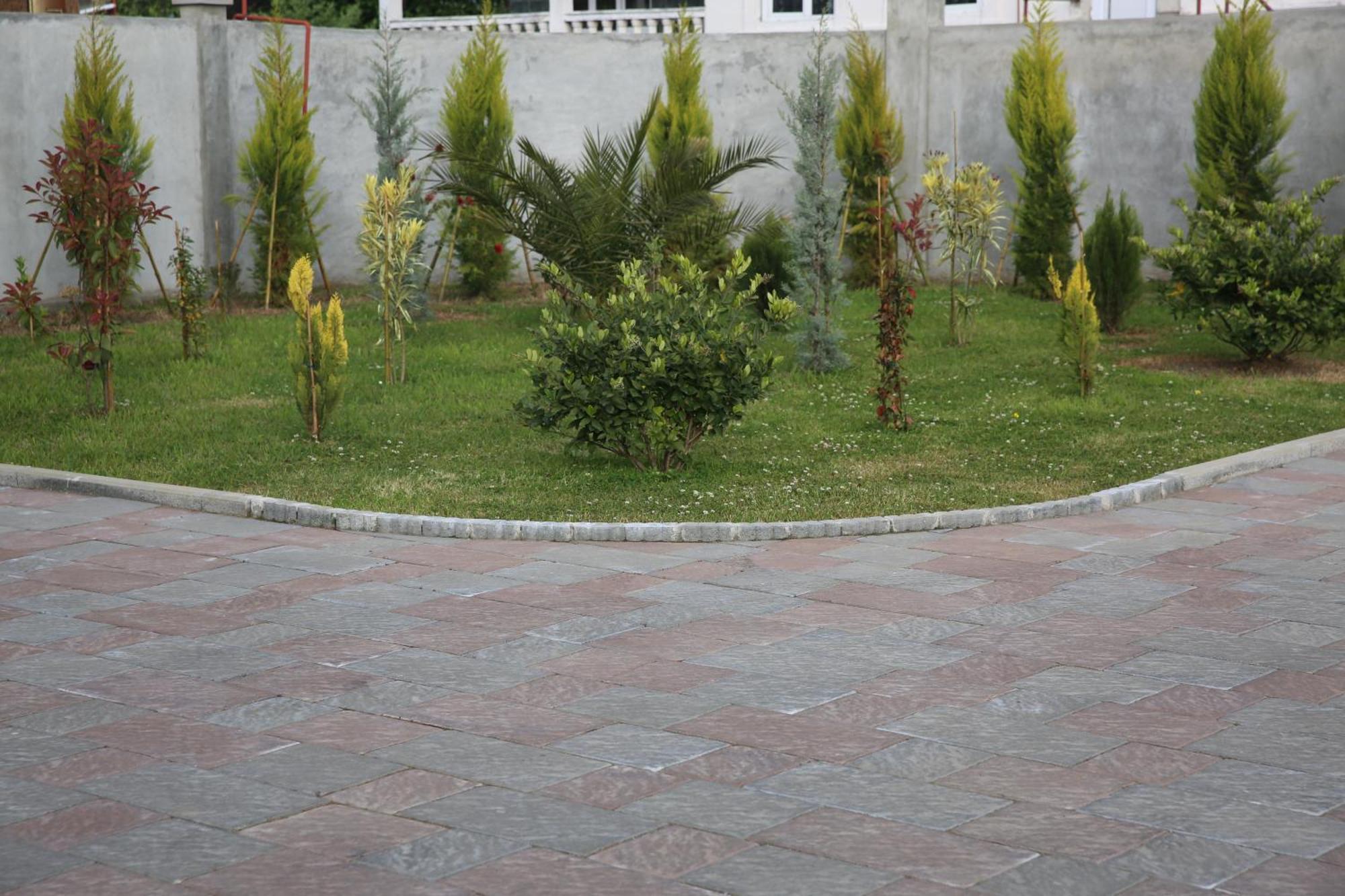 Villa Mariana Batumi Exterior photo